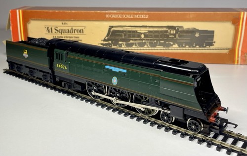 Hornby r074 battle - battle, britain