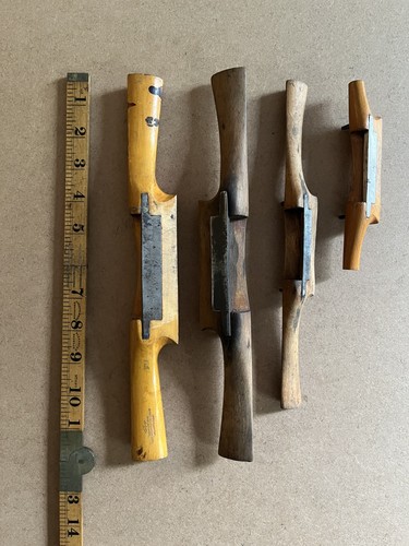 Vintage wooden spokeshaves - ,