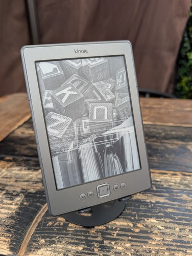 Amazon kindle 4th generation - amazon,