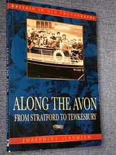 Along the Avon-From Stratford to Tewkesbury,Josephine Jeremiah