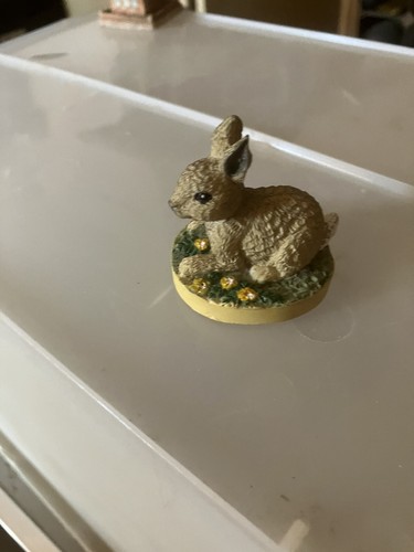 Unbranded rabbit figurine - rabbit,
