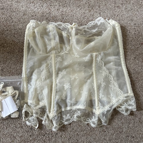 Vintage rare silhouette - vintage, uk