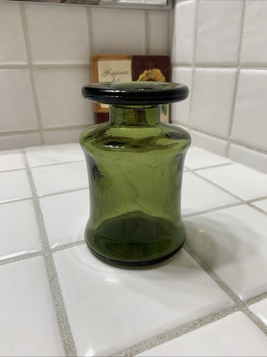 Cute vintage vase - vintage, vase/reed