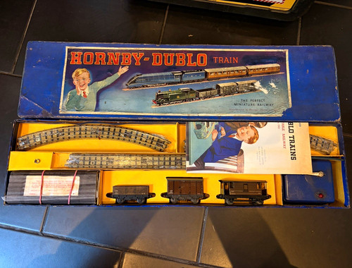 Hornby dublo edg7 tank goods - hornby,