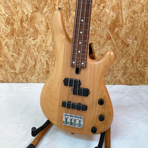 Yamaha motion fretless pj - motion, b