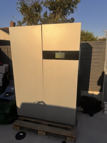 Heat pump viessmann showroom - heat,