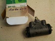 Brake Wheel Cylinder LW60444 MB238828  Mitsubishi L200 Pick Up 86-, L300 Van NOS