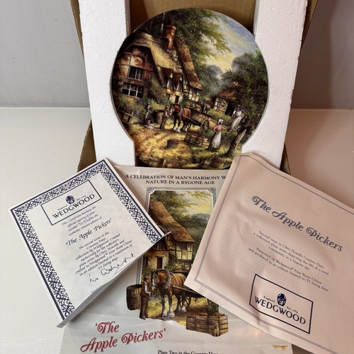 Chris howells wedgwood country - chris,