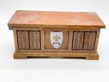 VINTAGE WOODEN MUSICAL BOX  JEWELLERY FLEUR DE LIS BADGE TALLENT OLD BOND STREET