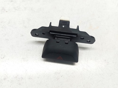 Nissan pulsar 2015 - 2015, emergency