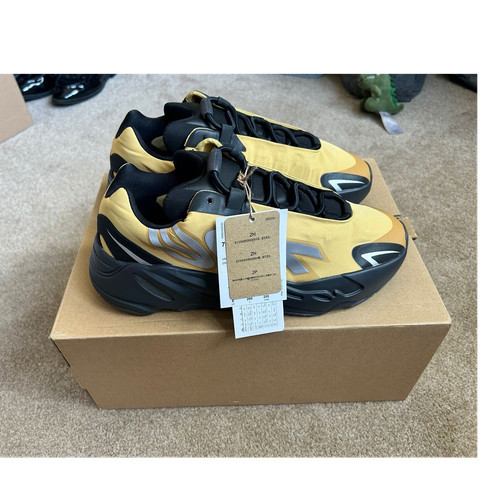 Brand new adidas yeezy 700 - brand,