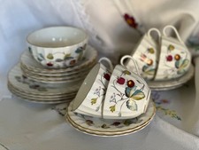 Royal Worcester “Strawberry Fair” Fine Bone China Tea Set – 17 Pieces – Engl