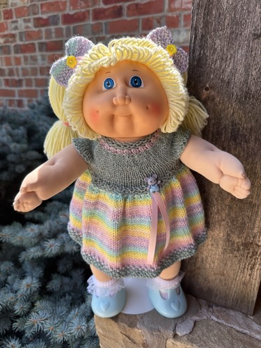 Outfit only hand knitted - outfit,