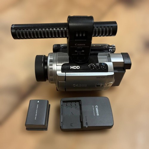 Canon ivis hg10 - canon, camcorder