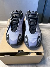 Adidas Yeezy Boost 700 MNVN