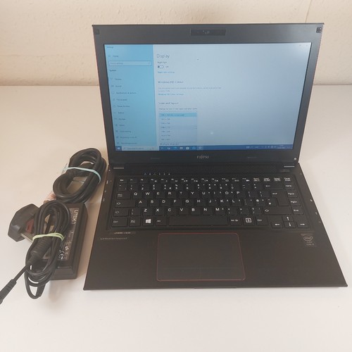 Fujitsu laptop lifebook u554 - laptop,