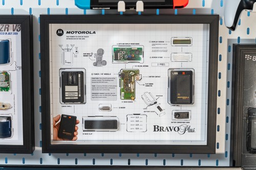 Motorola bravo plus pager - motorola,