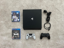 PS4 Pro 1TB + 2x DualShock 4 + Rayman & FIFA 18 | 4K HDR Gaming Set