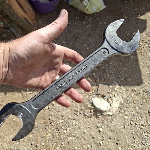 Large snail brand spanner - brand,