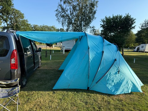 Sheltapod blue car caravan - car,