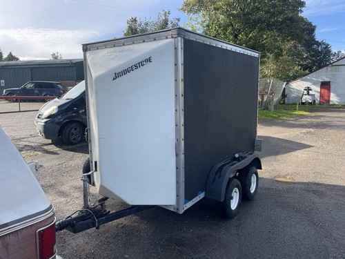 750kg maximum towable weight - 750kg,