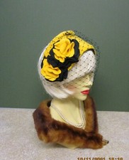 1940s FELT BRIDGE HATS WITH FLOWERS VARIOUS COLOURS YELLOW -GREY- GREEN -GREY 