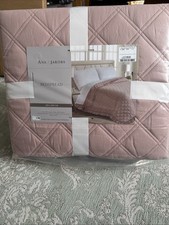 Tk maxx beautiful Ana Jakobs Bedspread 220x240cm Dusky Pink Brand New