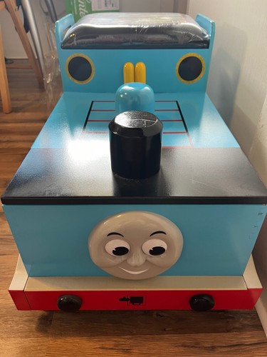 Thomas the train - thomas,