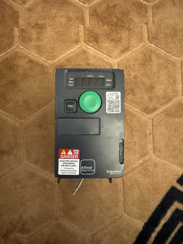 Boxed schneider electric - -,