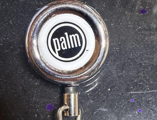 Palm pilot retractable - retractable, badge