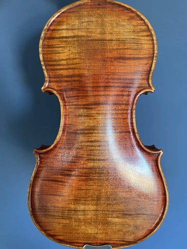 Unlabelled violin - unlabelled,