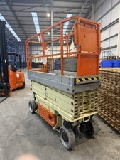 JLG 2630ES electric scissor