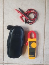 Fluke 323 Clamp Meter with Carry Case True RMS, Multimeter