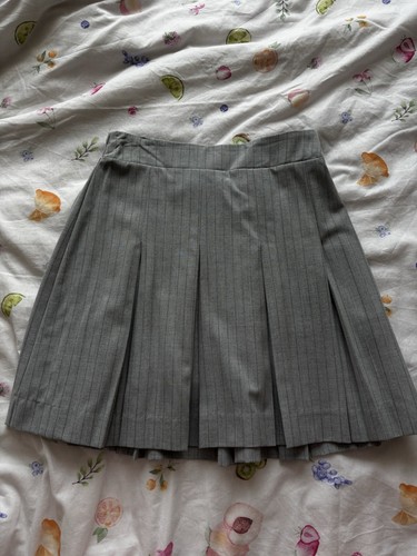 Grey and black stripe - and,