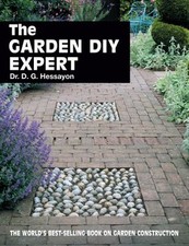 The Garden DIY Expert (Expert Books),Dr D G Hessayon