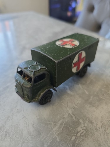 Dinky toys 626 military - dinky,