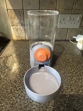 Self filling water bowl for small animals and cats Used purple