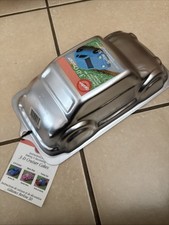 WILTON 3-D CRUISER CAR CAKE TIN NEW WITH TAG 2001 Vintage Collectable Props