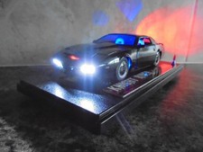 KNIGHT RIDER KITT WITH WORKING LIGHTS 1:24 CAR IN DISPLAY CASE