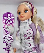 Famosa Snowboarder Nancy at