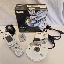 Samsung SGH V200 Flip Phone
