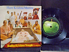 RADHA KRISHNA TEMPLE " HARE KRISHNA MANTRA" Or.UK APPLE 15 N.MINT COND.