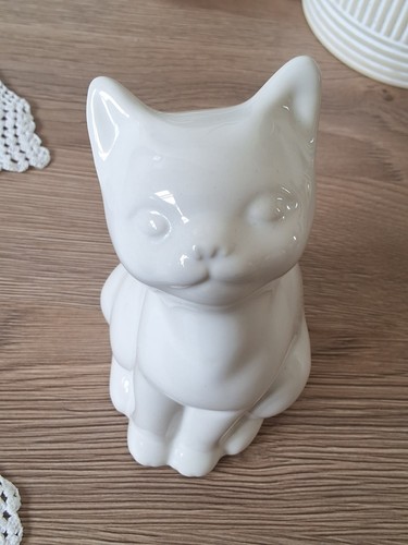 Vintage white ceramic cat - vintage,