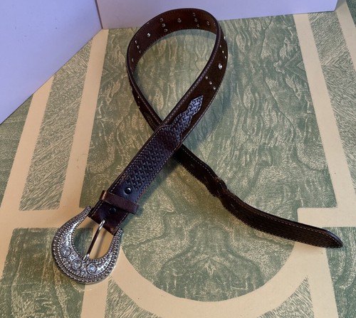 Western women brown belt - western,