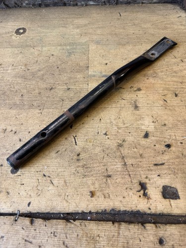 Lower handlebar arm hayter - lower,