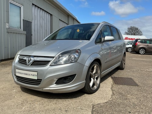Breaking vauxhall zafira sri - breaking,