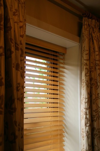 Quality real wood venetian - real,