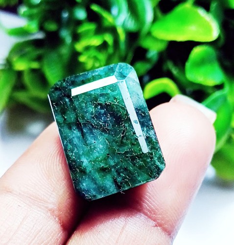 Natural green beryl - green,