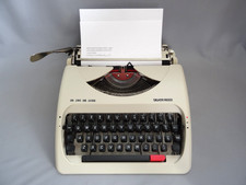 Stylish Vintage Silver Reed Sr