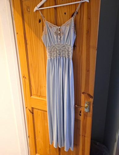 Charnos blue lace - blue, trim